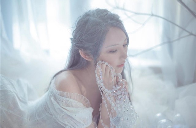 女生伤感八个字网名(225个)