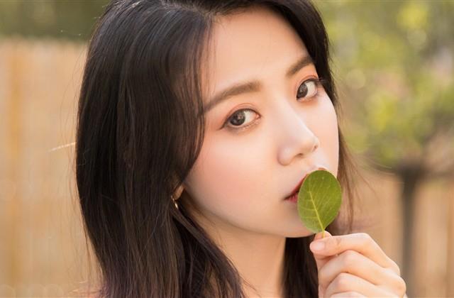 女生简单干净两个字的网名(精选95个)